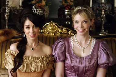 ‘Another Period’ Is A Hilarious Cross Between ‘Downton Abbey’ And The Kardashians