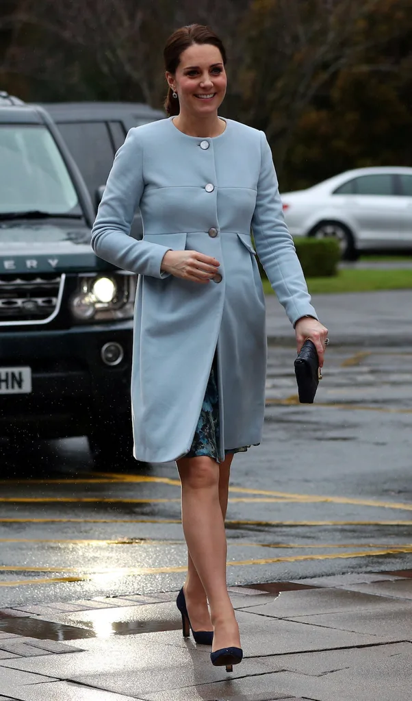kate middleton baby bump hospital visit