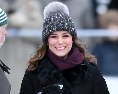 Pregnant Kate Middleton Playing Ice Hockey Is The Best Thing You’ll See All Day