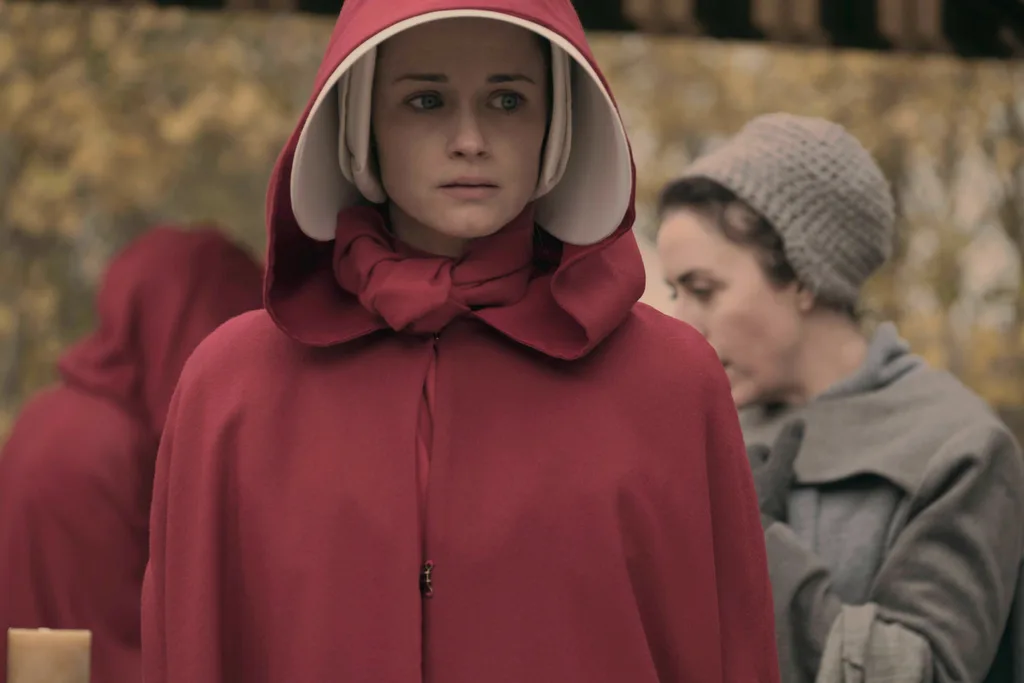 the handmaids tale season 2