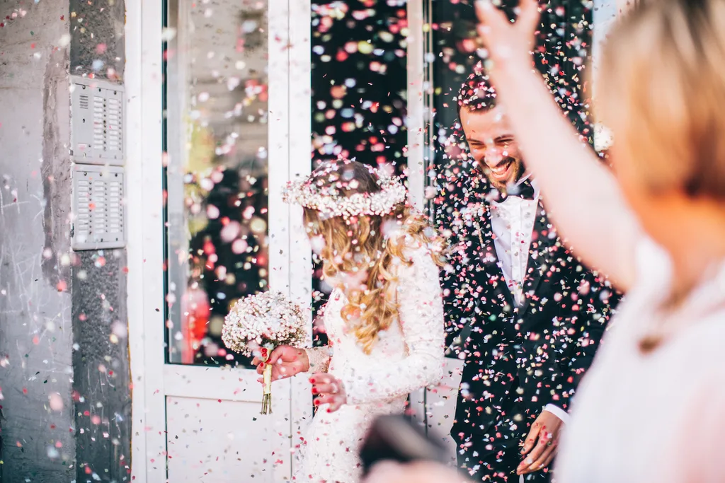 wedding trends confetti