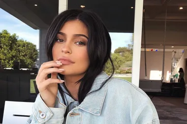 Kylie Jenner’s Makeup Artist Shares The Products He Can’t Live Without