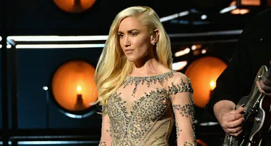 Gwen Stefani Shimmers On Stage In Sheer Diamond Dress