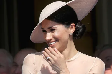 This Is The Highlighter Meghan Markle Uses To Get That Royal Glow