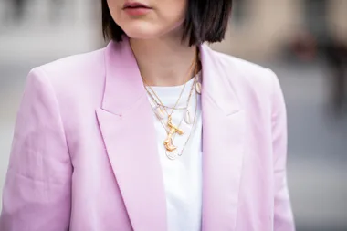 The Necklace Everyone In The Fashion Pack Owns