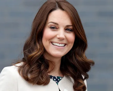 This Is Why Kate Middleton Always Takes Her Children’s Official Photographs