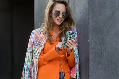 This Is The Best Outfit To Wear On A Tinder Date (According To Science)