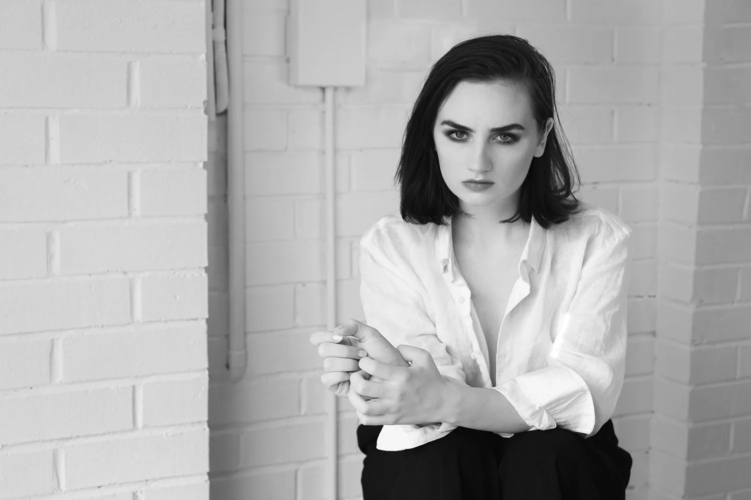 Meg Mac On Music, Confidence and *Those* Eyebrows