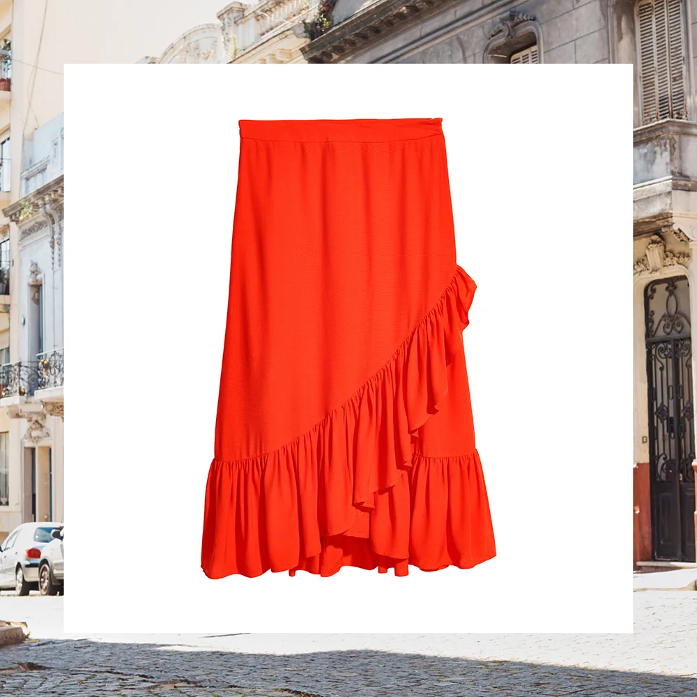 H&M red skirt