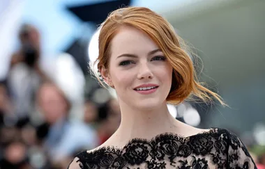 Emma Stone Has A New Angled Lob Haircut