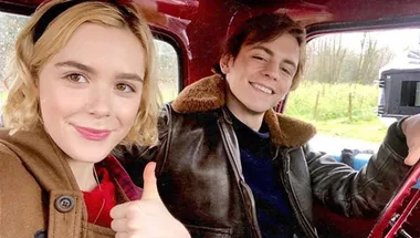 A Holiday-Themed ‘The Chilling Adventures Of Sabrina’ Special Is Coming