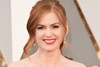 Iconic Redhead Isla Fisher Is No Longer A Redhead