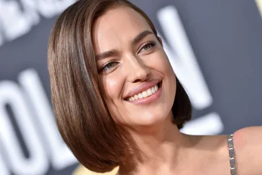 Irina Shayk Wore This Affordable Glossy Nude Lipstick On The Red Carpet At The Golden Globes