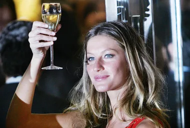 Champagne And French Fries Are The Ultimate Pairing According To Experts