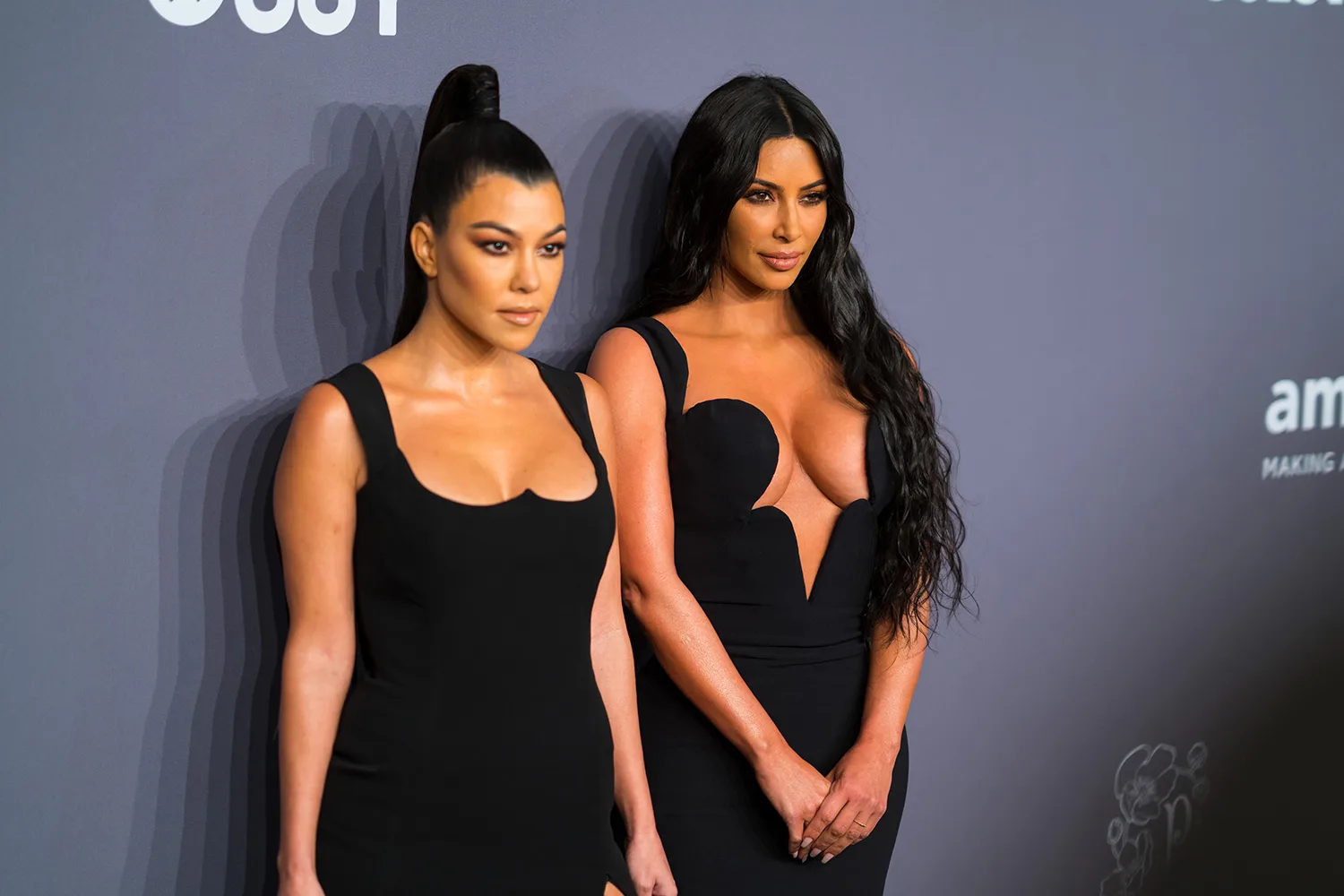 Kim And Kourtney Kardashian Were Twinning With Their AMFAR 2019 Gala Outfit