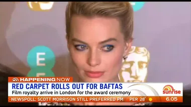 Stars arrive on BAFTAs red carpet