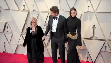 Bradley Cooper, his mom and Irina Shayk on the 2019 Oscars Red Carpet