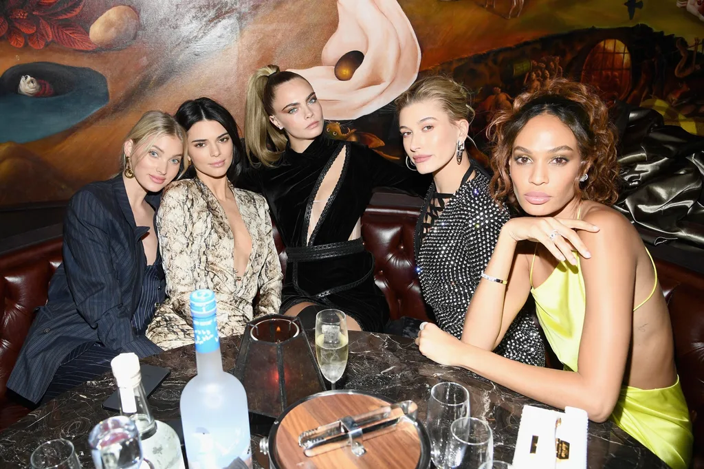 Kendall Jenner with models Elsa Hosk, Cara Delevingne, Hailey Bieber and Joan Smalls