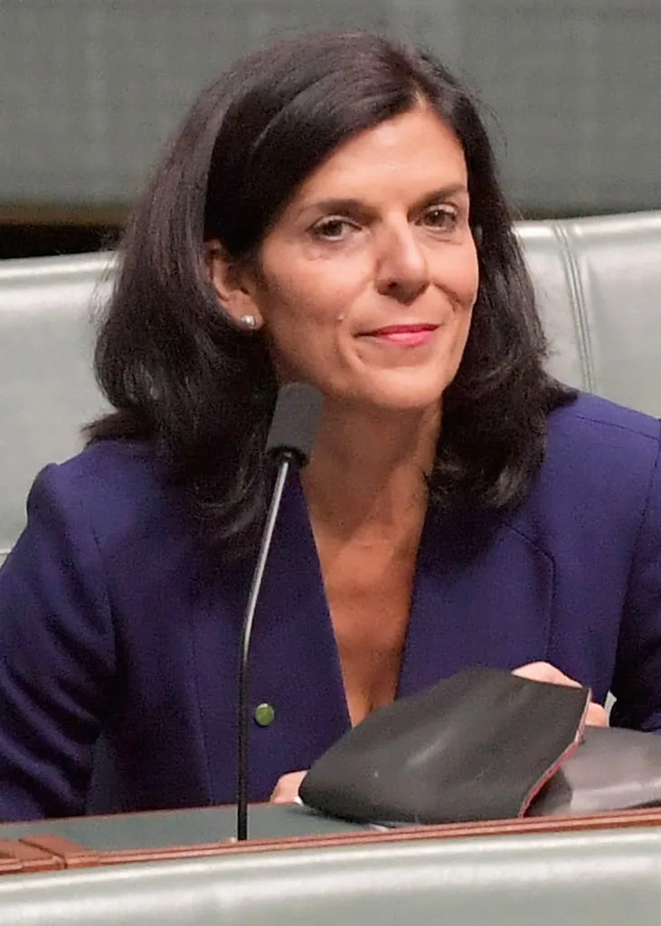 julia banks