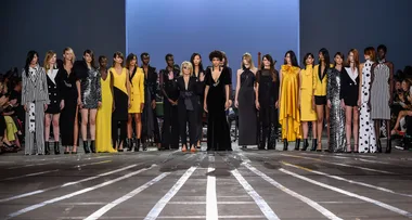 Carla Zampatti Closes MBFWA 2019 In Signature Style