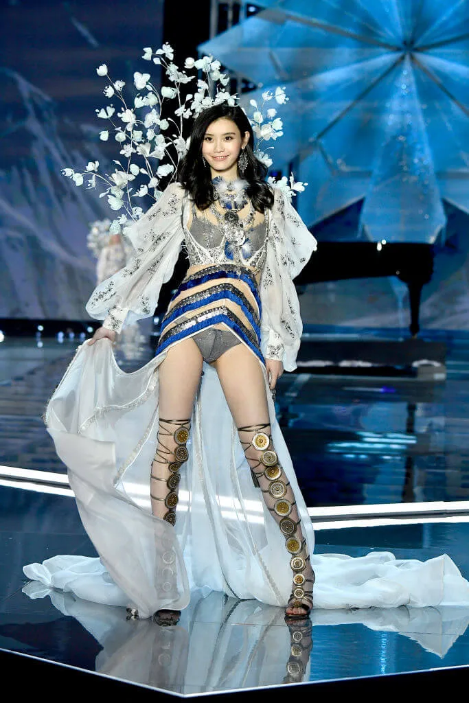 Model Ming Xi