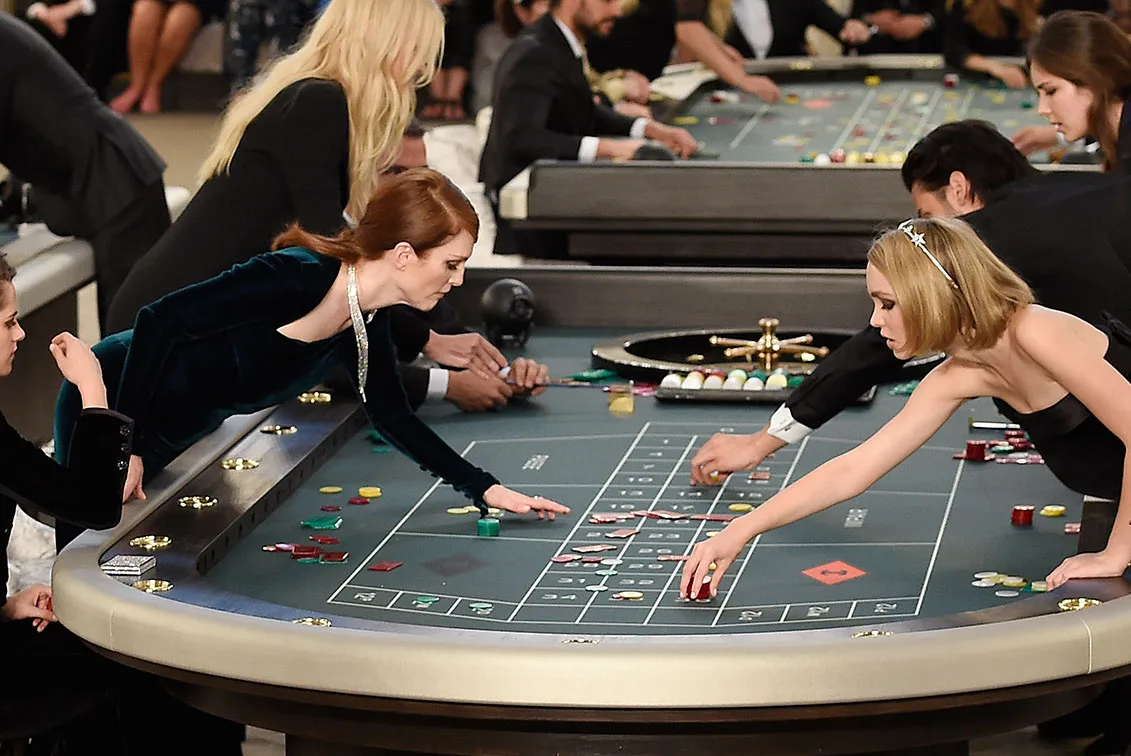 Casino Dress Code: What to Wear to a Casino? Casino Dress Code: What to Wear to a Casino?