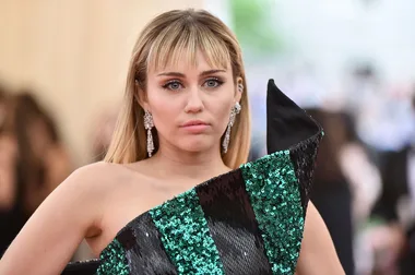 Miley Cyrus Speaks Out After Her Planned Parenthood Cake Is Labelled “Direct Theft”