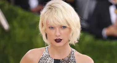 Taylor Swift Gets English Makeover With Tom Hiddleston