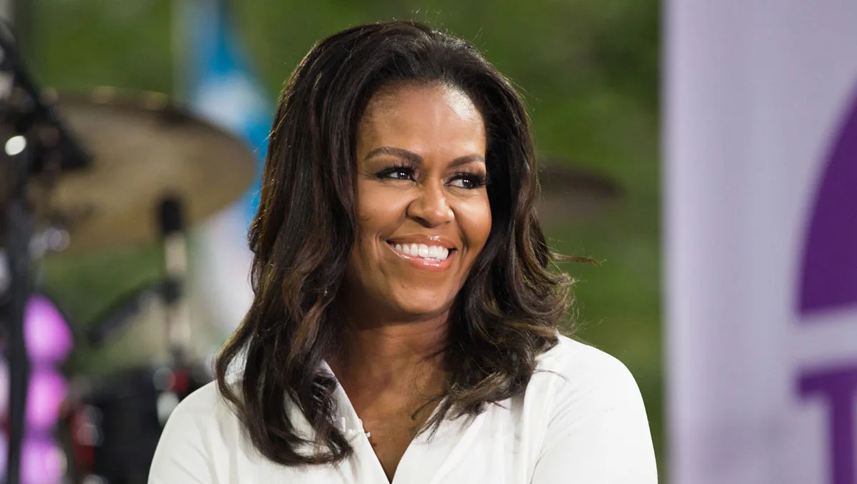 Michelle Obama Gave Her Naturally Curly Hair Ombre Highlights
