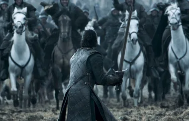 Jon Snow’s Big Floppy Sword Is Breaking The Internet