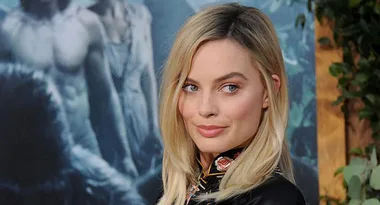 Margot Robbie’s New Sparkling Diamond Ring Is Raising Questions