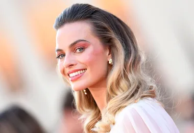 Margot Robbie Looked Every Bit Sharon Tate On The Red Carpet Last Night