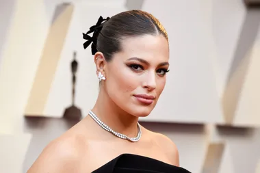 Ashley Graham Reveals An Unedited Photo Of Her Pregnant Body, Stretch Marks And All