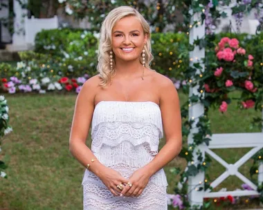 Elly Miles Reveals She Had Botox And Breast Implants Before ‘The Bachelor’