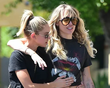 Miley Cyrus And Kaitlynn Carter Have Split 6 Weeks After They Started Dating