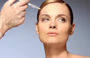 Why Celebrities Are Booking In For This Non-Surgical “Liquid Facelift”