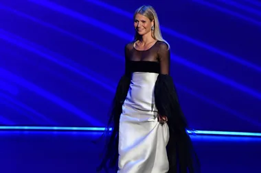 Gwyneth Paltrow’s Slow Walk Onto The Emmys Stage Is Now A Meme