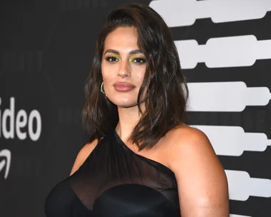 Ashley Graham Shares A Naked Video Of Her Pregnant Body To Instagram