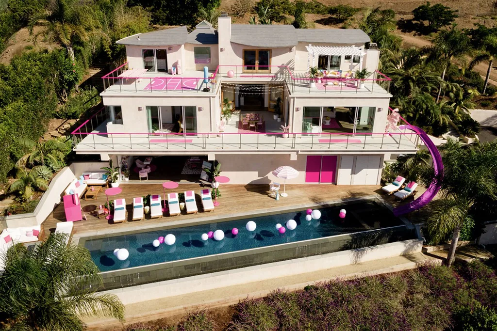 Barbie’s Malibu Dreamhouse