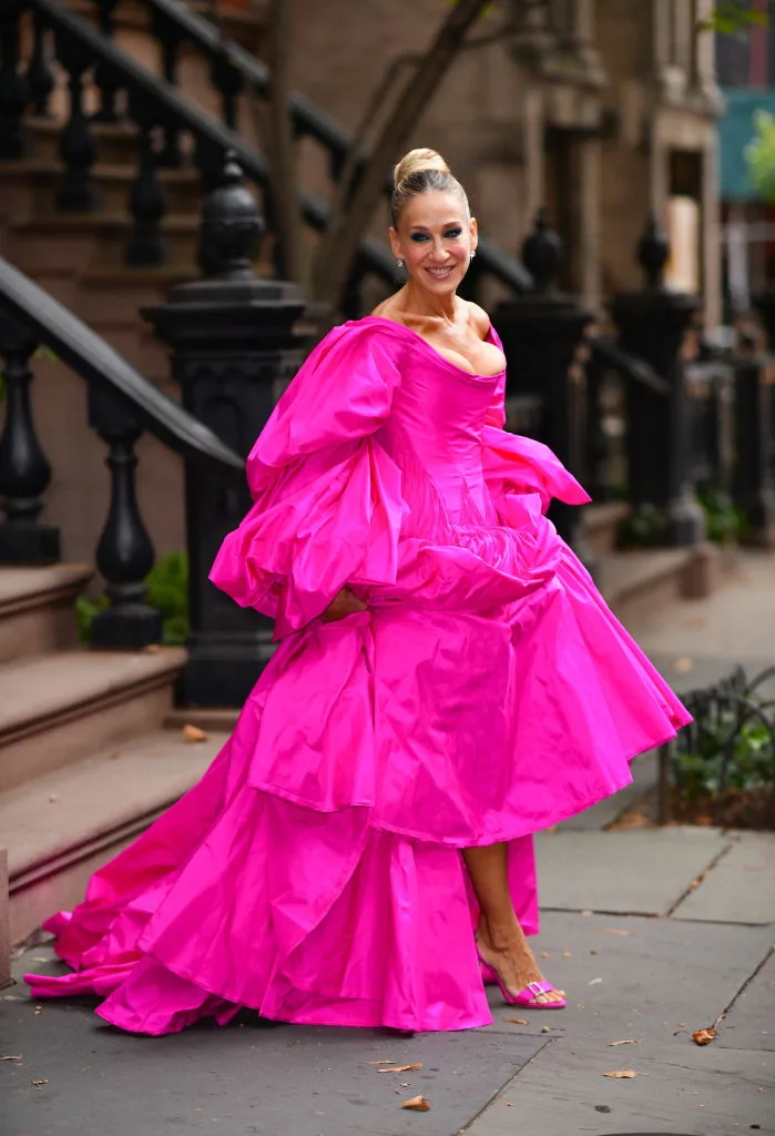 sarah jessica parker carrie bradshaw zac posen pink dress