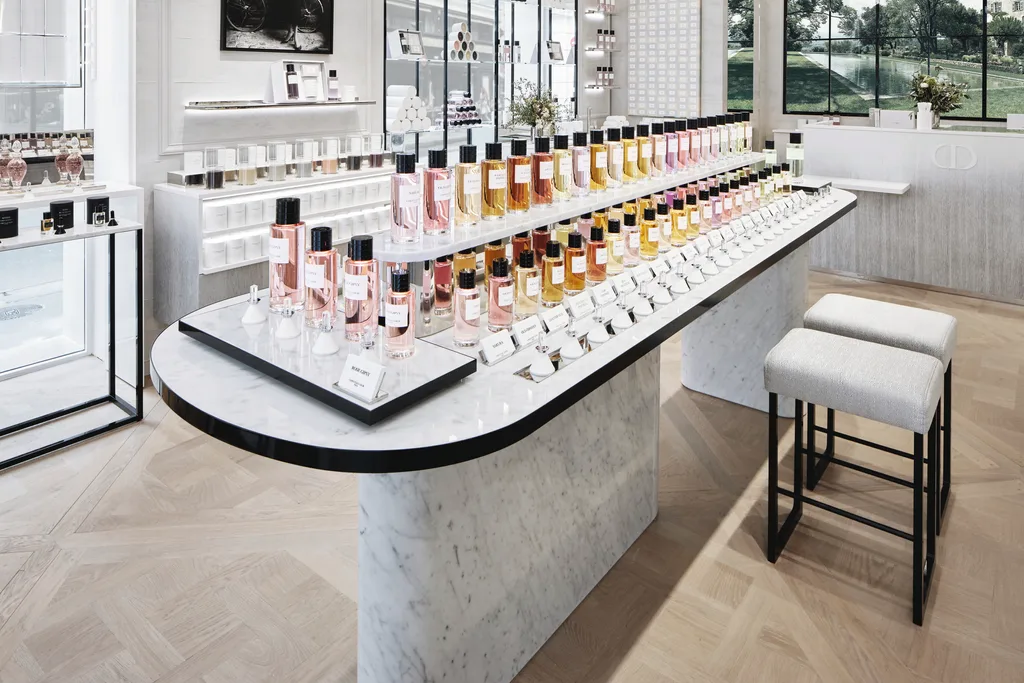 DIor