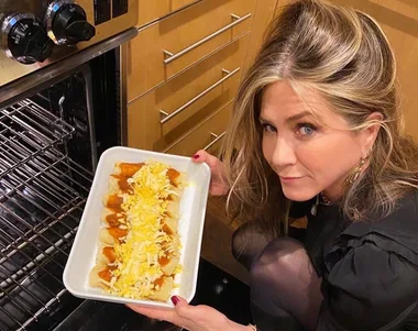 How Celebrities Are Celebrating Thanksgiving In The US
