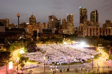 See Inside The Spectacular 2019 Dîner en Blanc