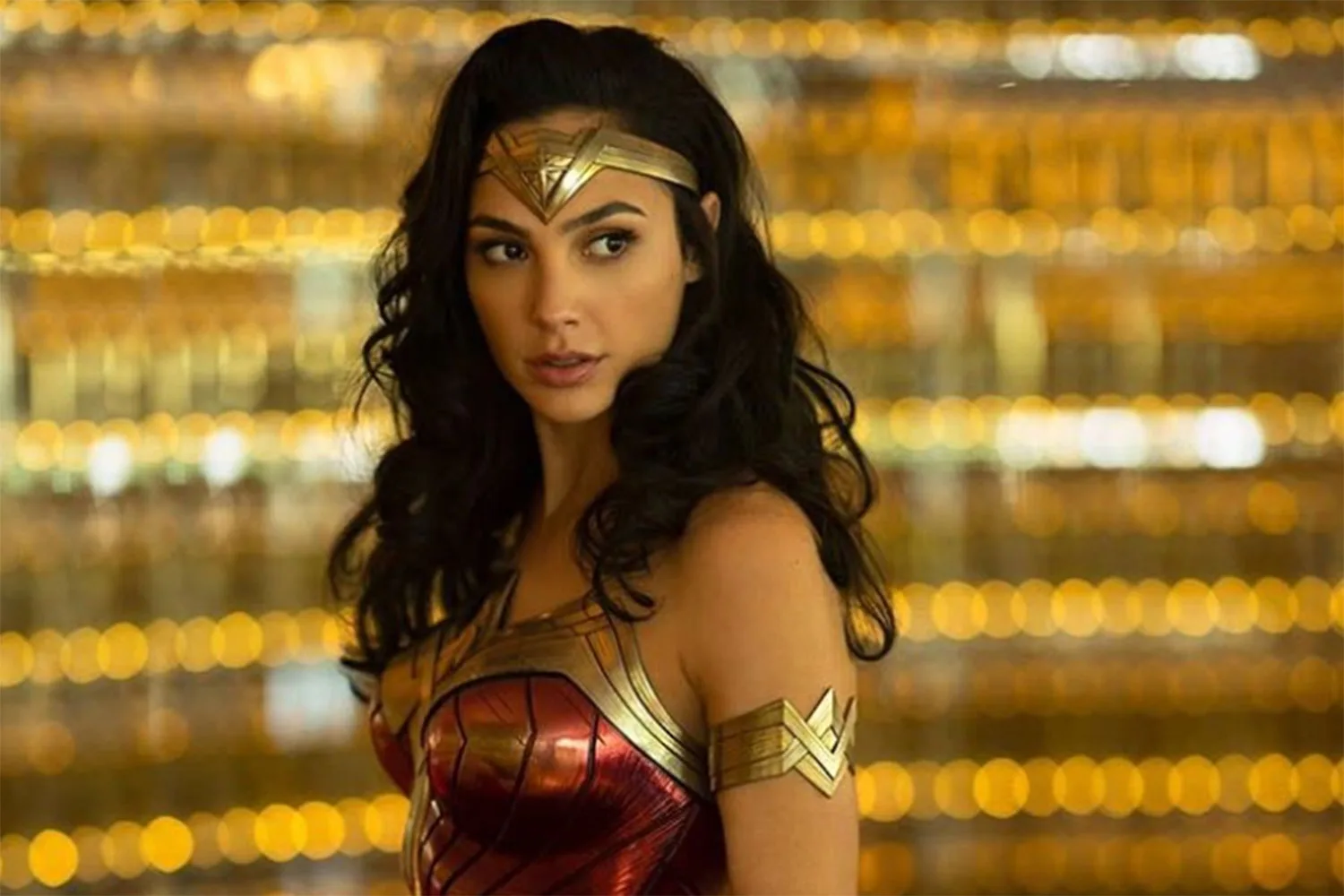 The Best Fashion Moments From The New ‘Wonder Woman 1984’ Trailer