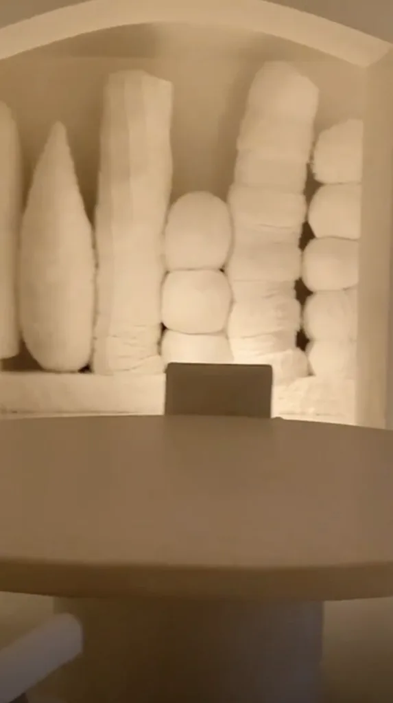 kim kardashian christmas decorations