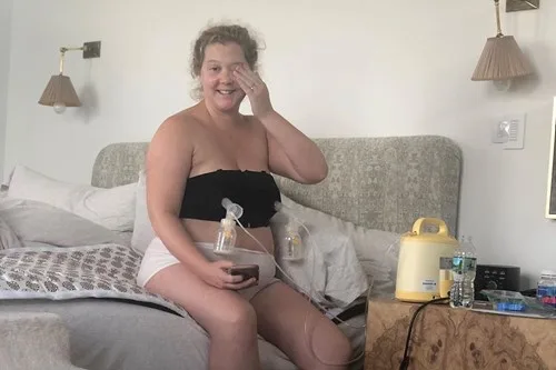 Amy Schumer On Dealing With The Pressure To Breastfeed