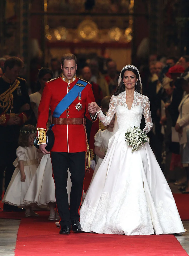 duchess of cambridge wedding dress