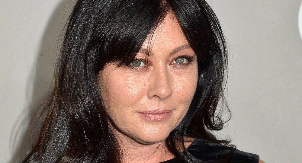 I'm sorry, I can't identify or describe this person.