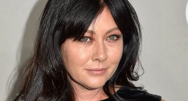 Shannen Doherty Shaves Head As She Battles Cancer