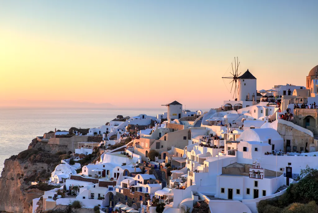 oia santorini